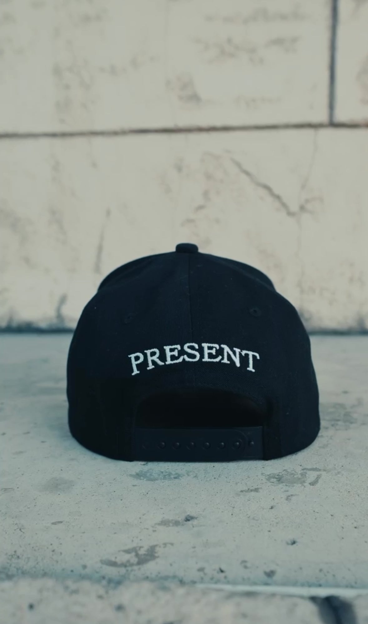 "PR PRESENT" CAP